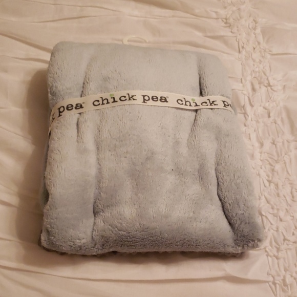 Blue and Gray Blanket and Stuffed Lovey Set. - Picture 2 of 2